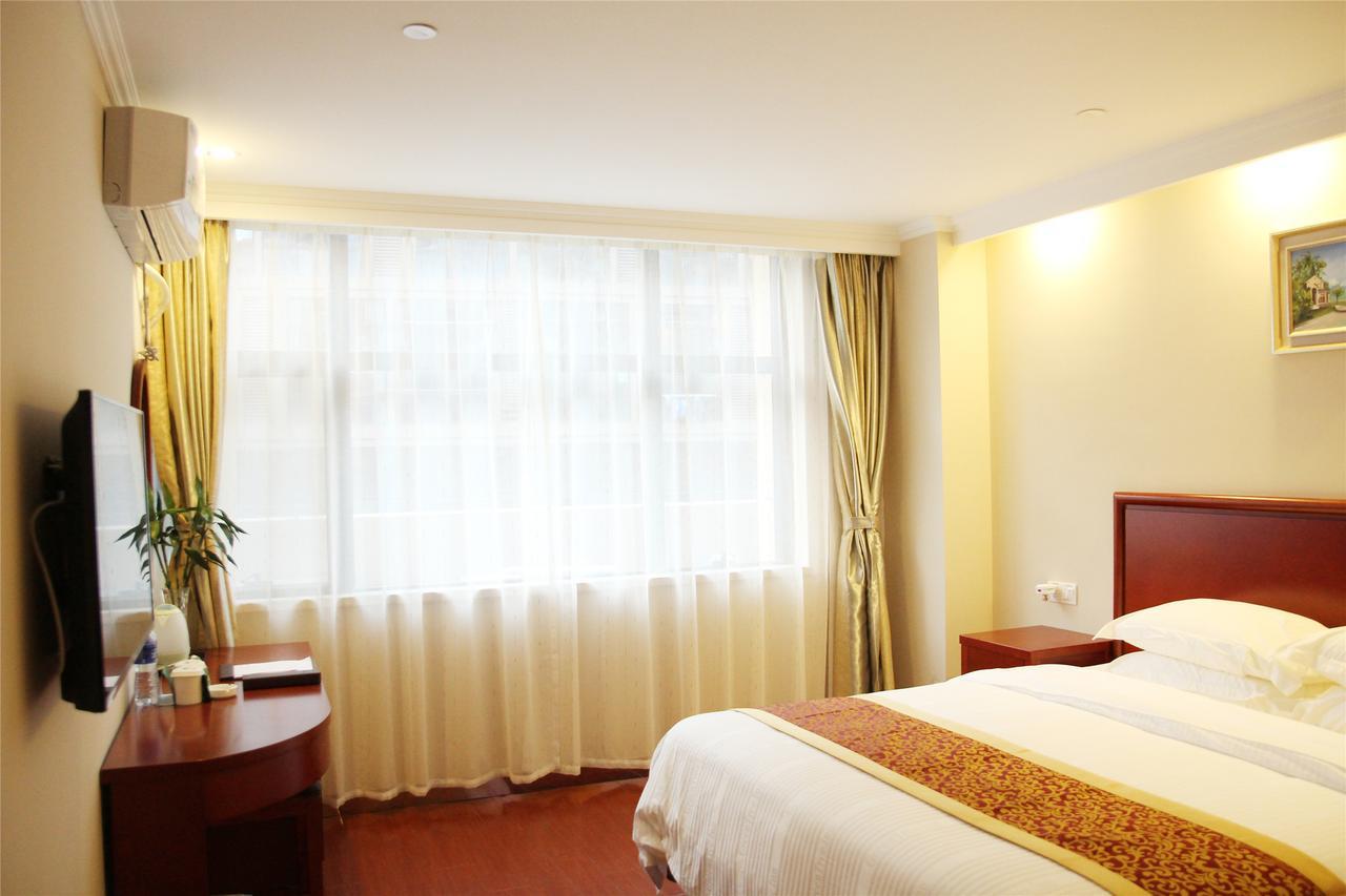 Greentree Inn Geermu Walking Street Business Hotel Golmud Eksteriør billede